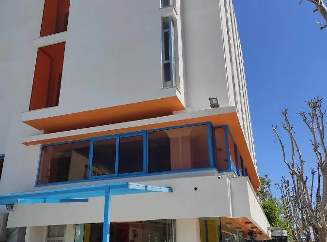Senior Otel