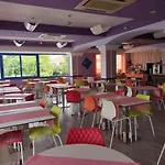 מלון Senior