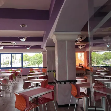 Senior Hotel