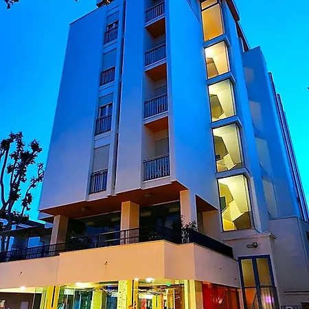Senior Otel