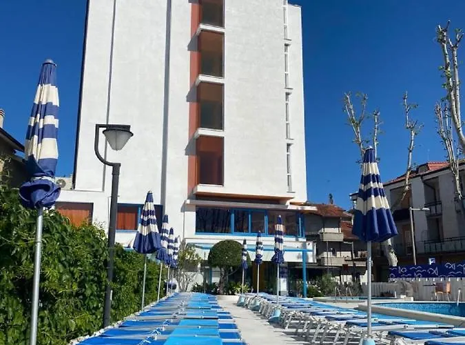 Hotel Senior 3*