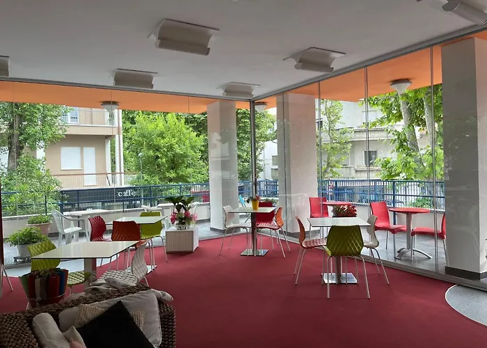 Senior 3* كاتوليكا